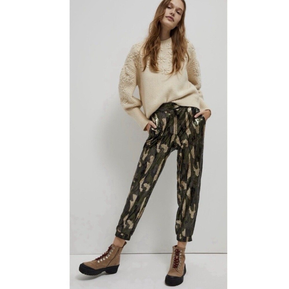 Anthropologie Nikki Camo Sequin Velvet Jogger Pants Green Size Small NYE Party